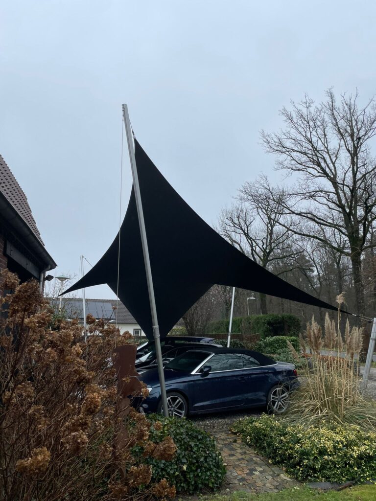 stormvast-zeildoek-ter-bescherming-van-auto - Manta Roofs stormvast-zeildoek-ter-bescherming-van-auto