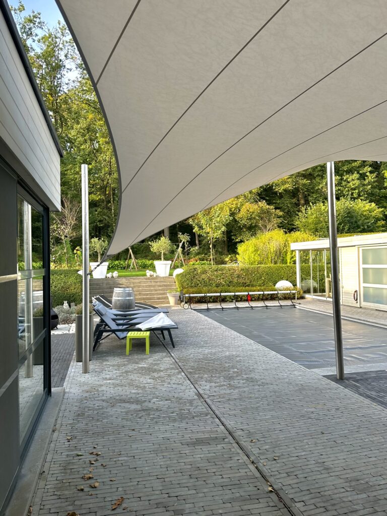 Waterdicht-schaduwdoek-op-maat - Manta Roofs Waterdicht-schaduwdoek-op-maat