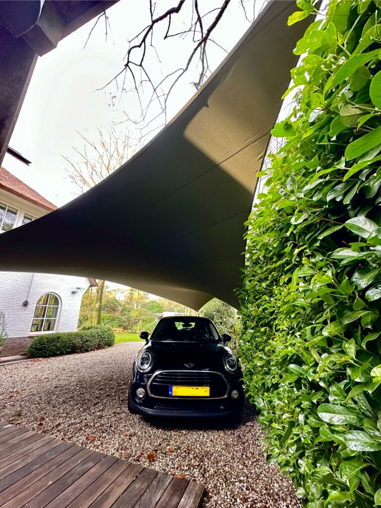 Carport-zeildoek-laten-plaatsen-stormvast-beschermend-waterdicht - Manta Roofs Carport-zeildoek-laten-plaatsen-stormvast-beschermend-waterdicht