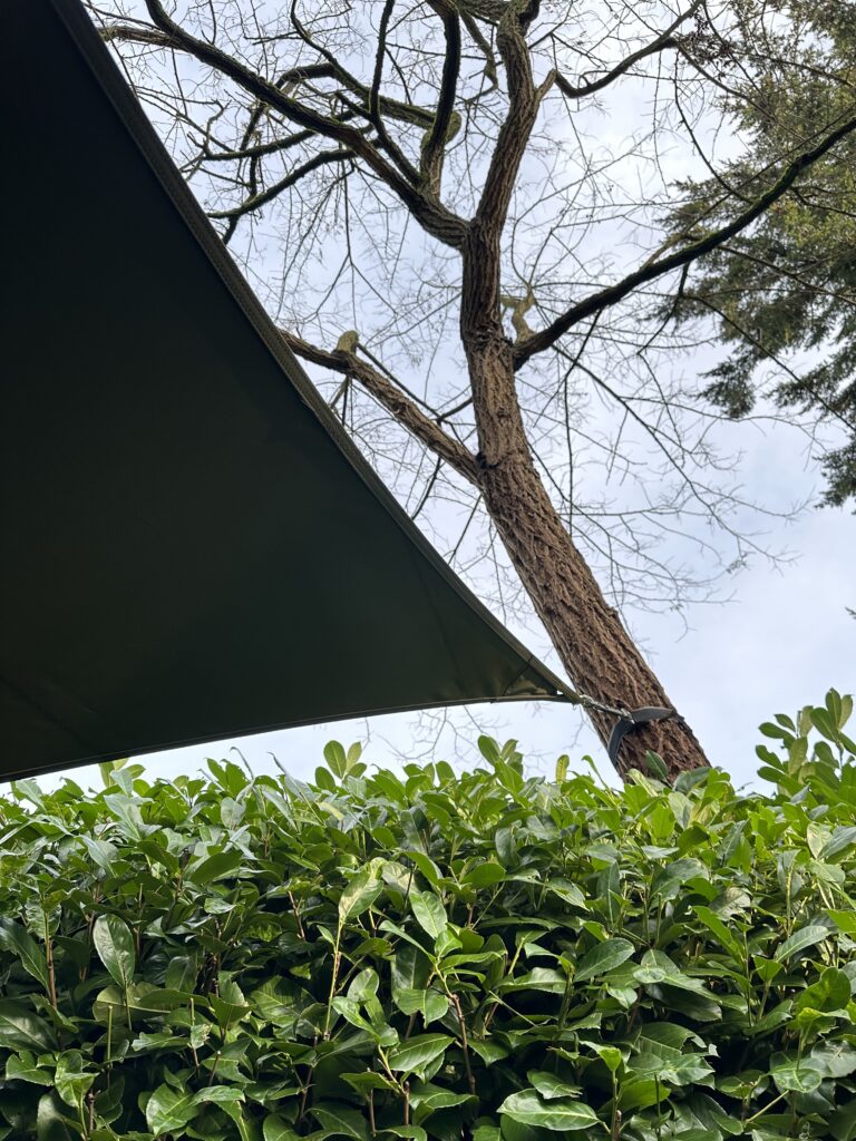 Carport-zonder-vergunning-doek-laten-plaatsen-stormvast - Manta Roofs Carport-zonder-vergunning-doek-laten-plaatsen-stormvast