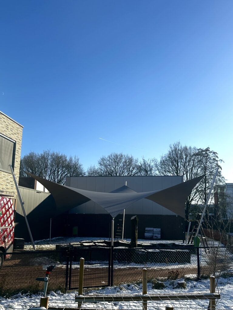 Zonwering-laten-plaatsen-eindhoven - Manta Roofs Zonwering-laten-plaatsen-eindhoven