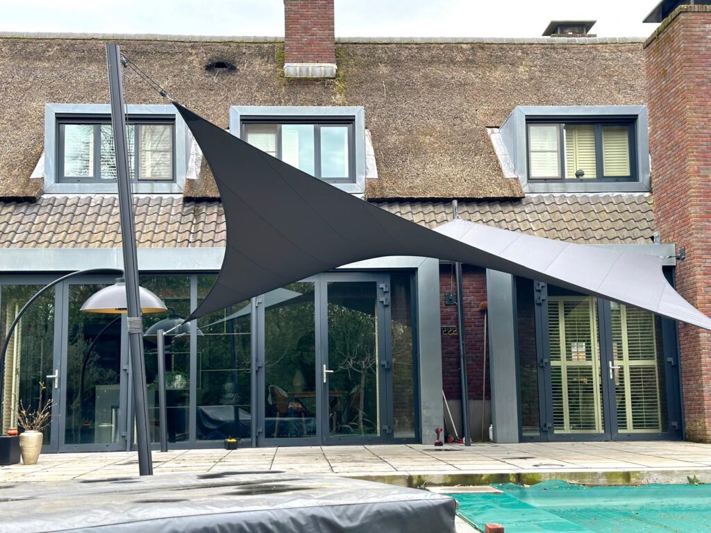 Manta-roofs-design-overkappingen-schaduwdoek - Manta Roofs Manta-roofs-design-overkappingen-schaduwdoek