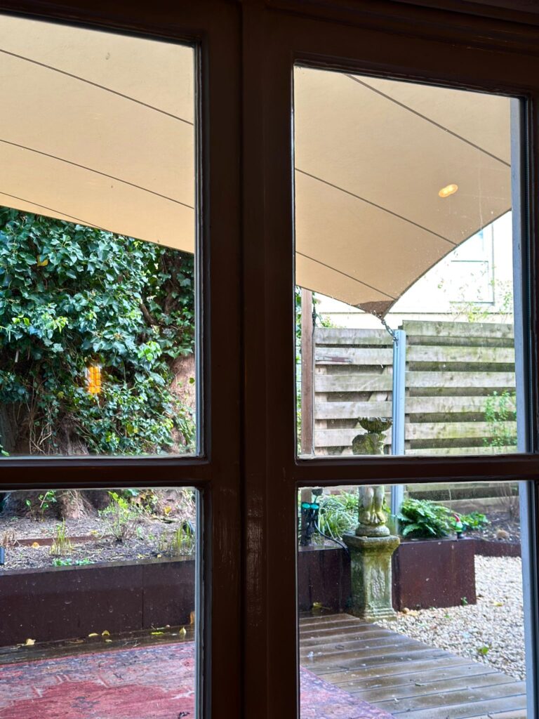 Stadstuin-schaduwdoek-op-maat - Manta Roofs Stadstuin-schaduwdoek-op-maat