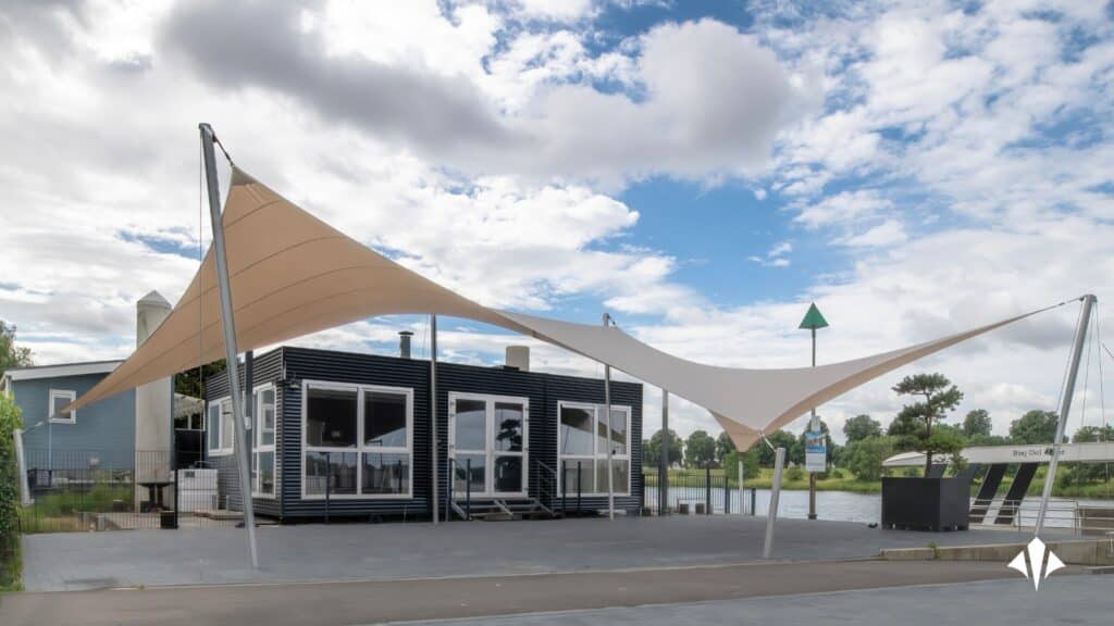 Marina-Oolderhuuske-Zeiloverkapping - Manta Roofs